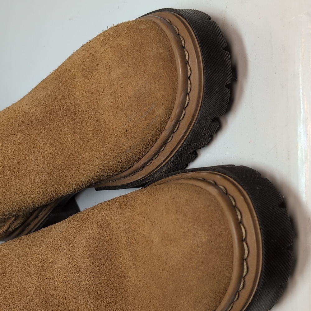 Danassa  lugged sole Chelsea suede boots women's size 6.5 EU 37 - Picture 12 of 16